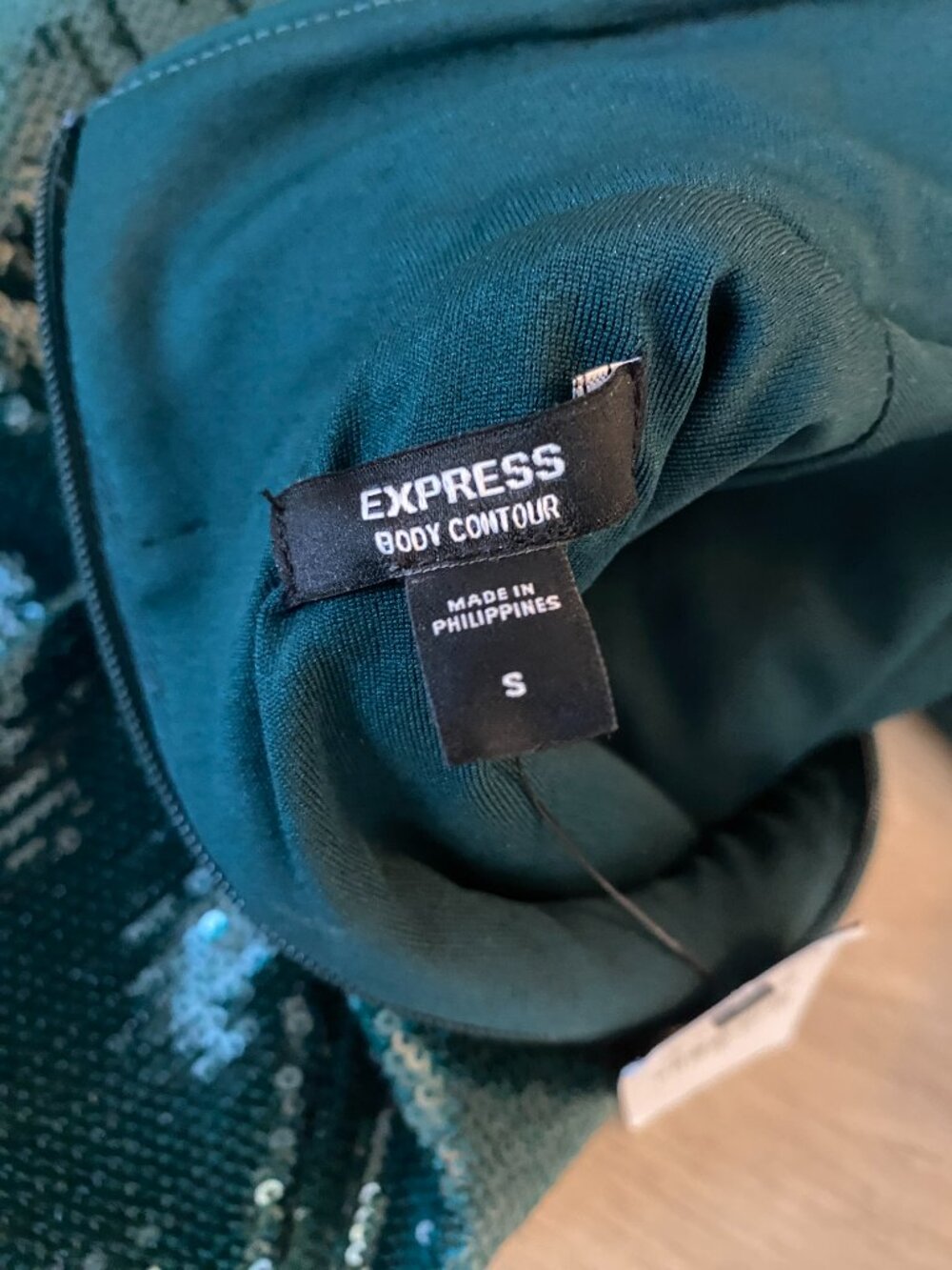 NWT Express Body Contour Emerald Sequin Mock Neck Long Sleeve Top S - Picture 6 of 10
